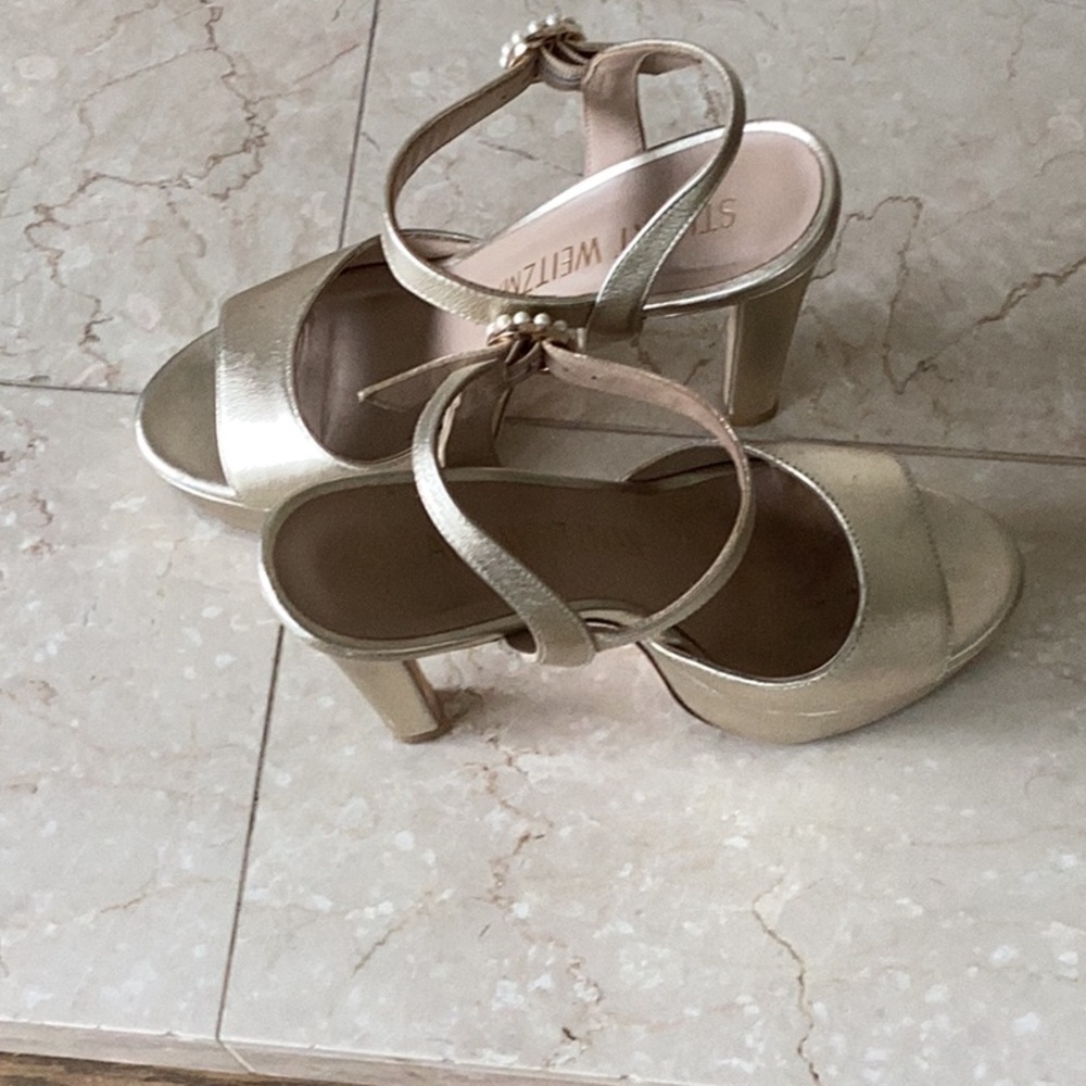 Stuart Weitzman Metallic Gold Heels - Picture 8 of 8